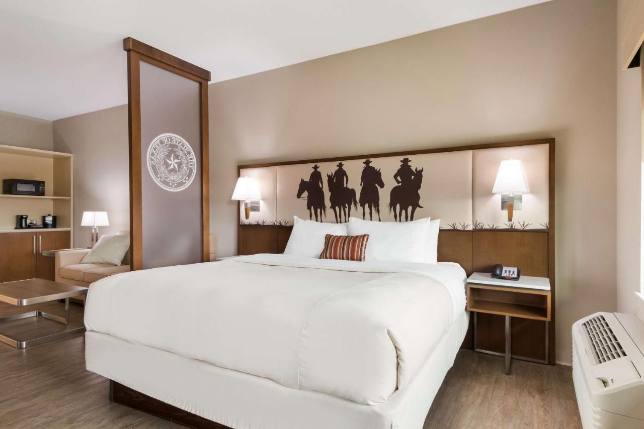 Best Western Bandera Suites & Saloon מראה חיצוני תמונה